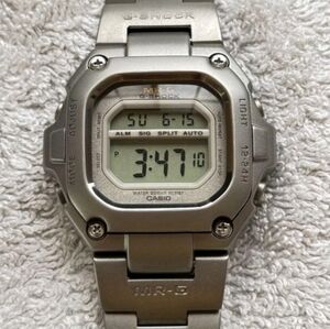 MRG 110 CASIO G-SHOCK ( FULL METAL )